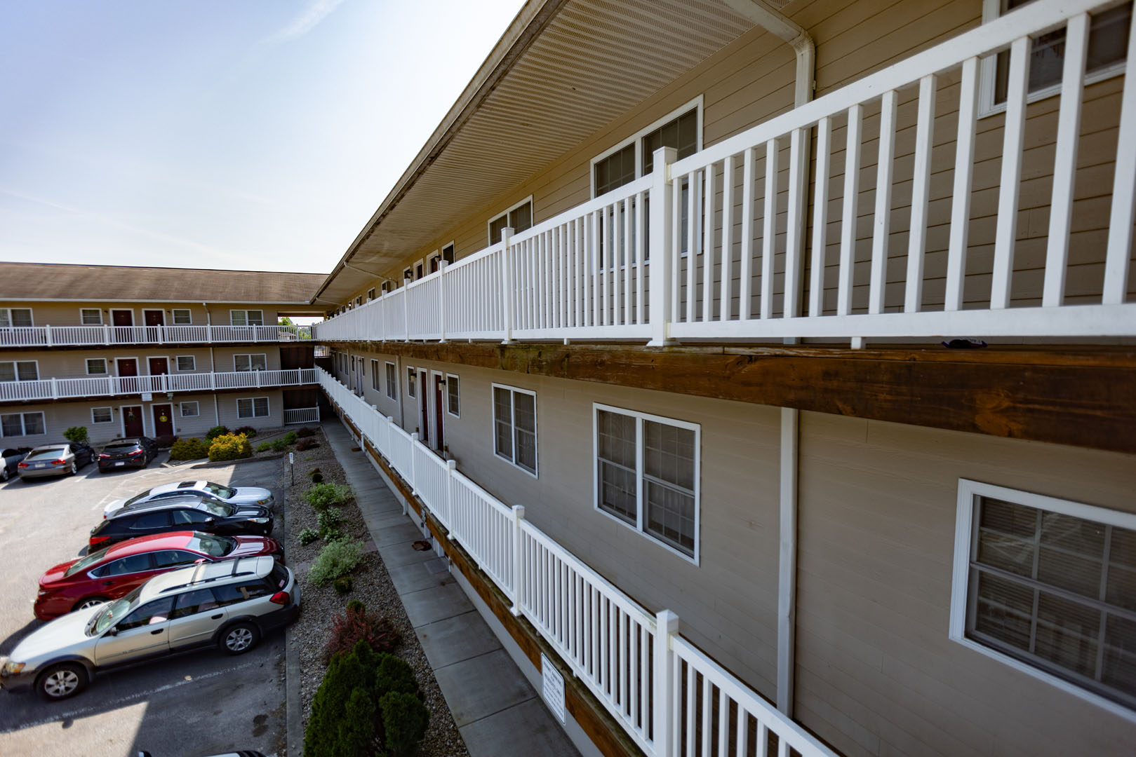 Falconcrest apartment photo 8